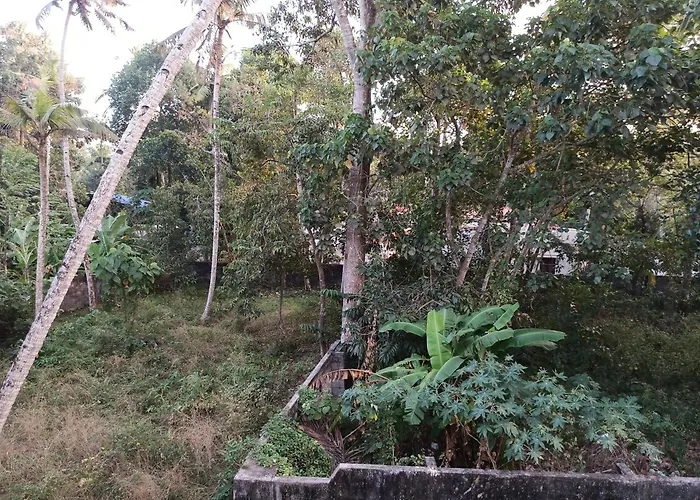 Varkala Entire Ac Home Kitchen Balcony
