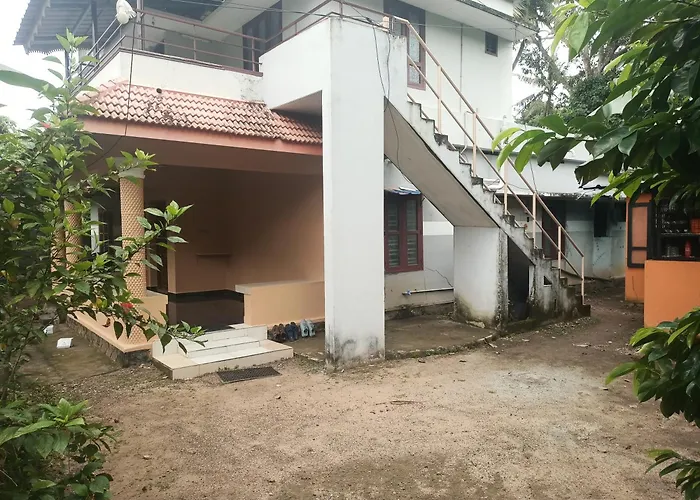 Varkala Entire Ac Home Kitchen Balcony
