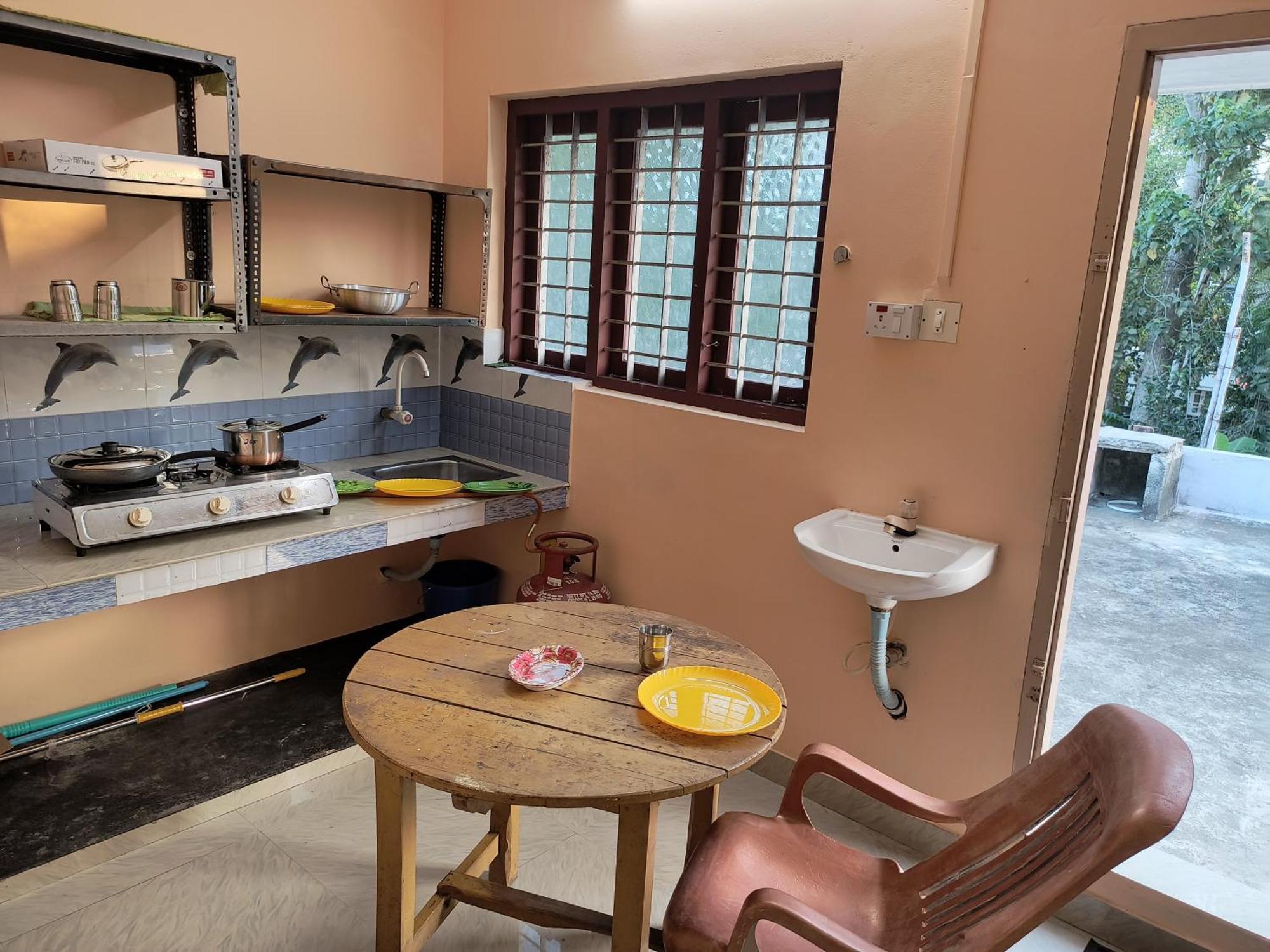 Holiday home Entire Ac Kitchen Balcony *