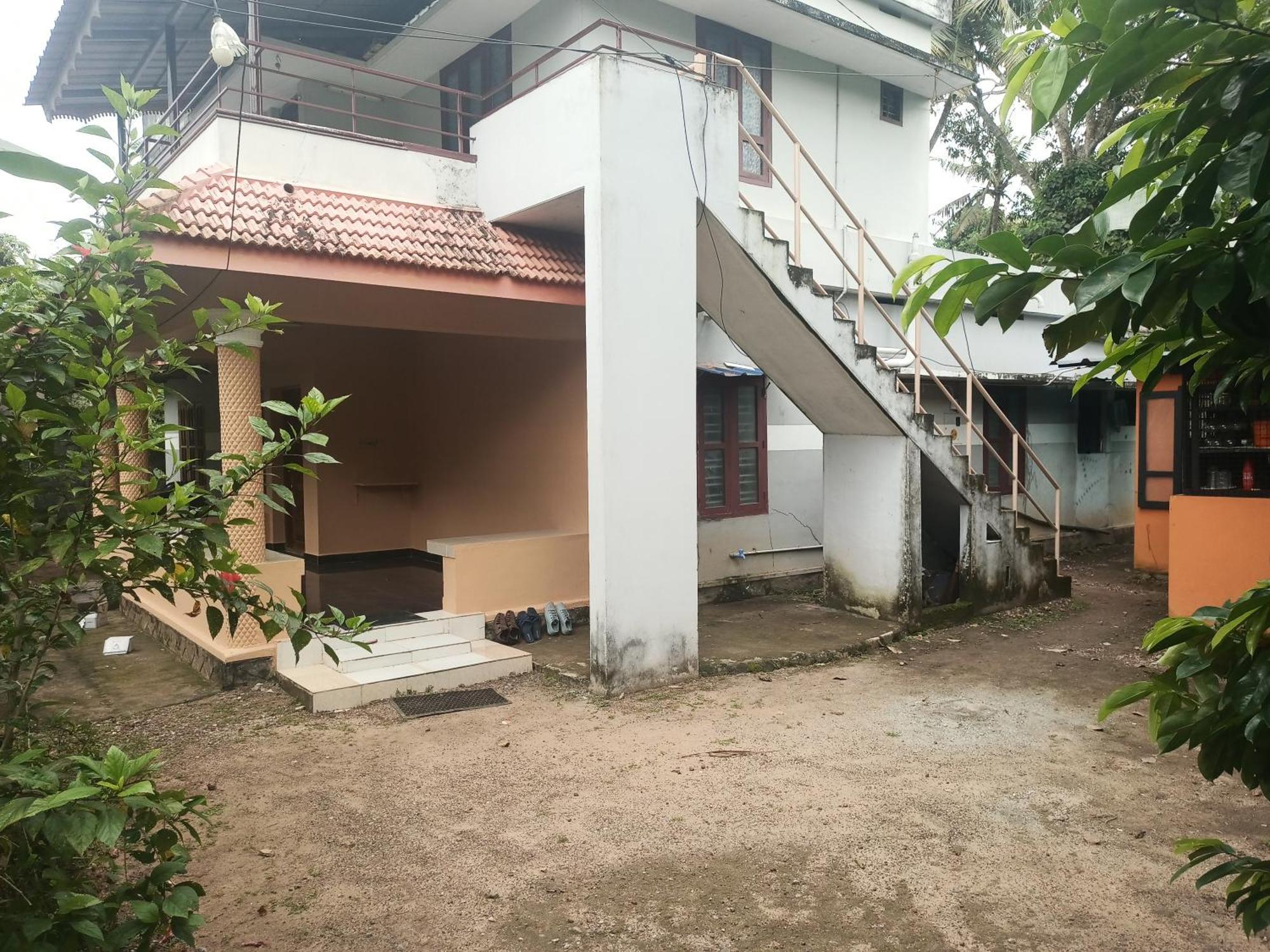 Entire Ac Kitchen Balcony *