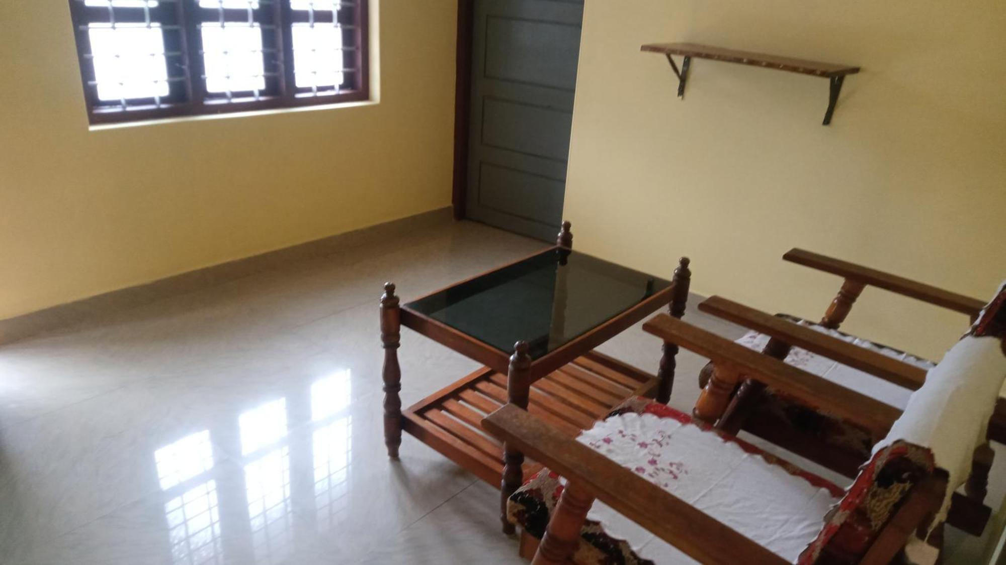 Entire Ac Kitchen Balcony * Varkala